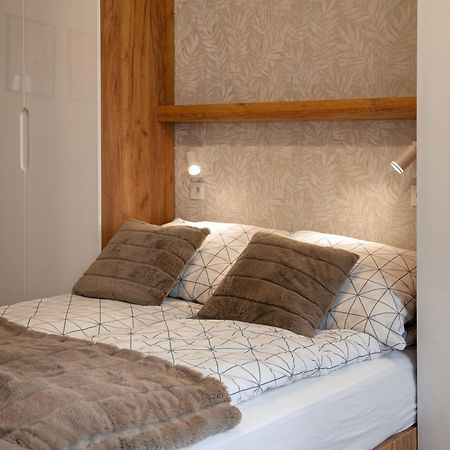 Ekskluzywny Apartament + Garaz Krasków Eksteriør bilde